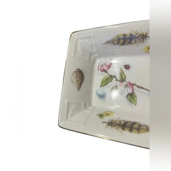 Aynsley Little Switzerland Porcelain Trinket Dish Botanical Feather Ladybug - Picture 5 of 9